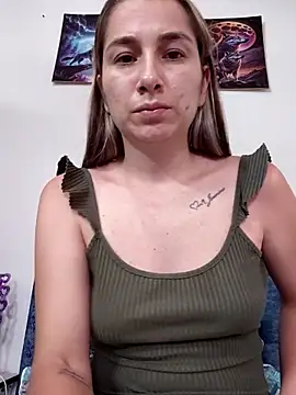 Iris love18 online show from 05/18/26, 10:37