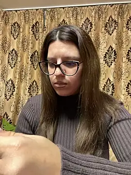 NadiraNoor online show from 02/25/25, 08:51