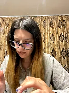 NadiraNoor online show from 10/18/25, 04:41