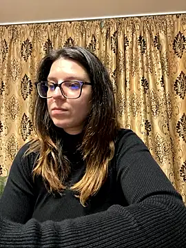 NadiraNoor online show from 04/05/26, 12:41