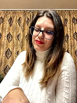 NadiraNoor online show from 04/08/26, 08:09