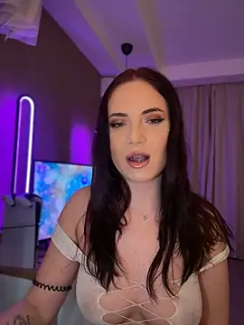 AvaGianna online show from 02/02/25, 07:04