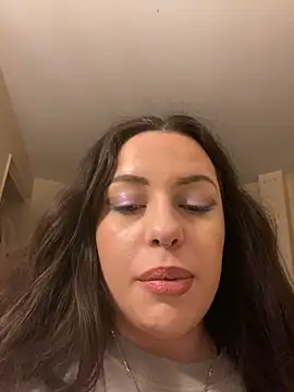 Snapshot of milkyhonybaby chatting on 03/07/25, 08:00 milkyhonybaby online show from 03/07/25, 08:00