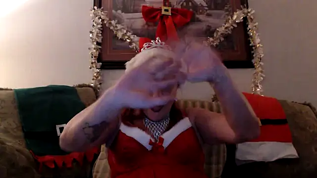 LexxiLeeds online show from 12/25/24, 12:05