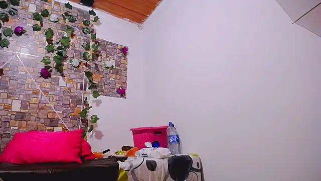 MaidenGame online show from 12/18/25, 02:12