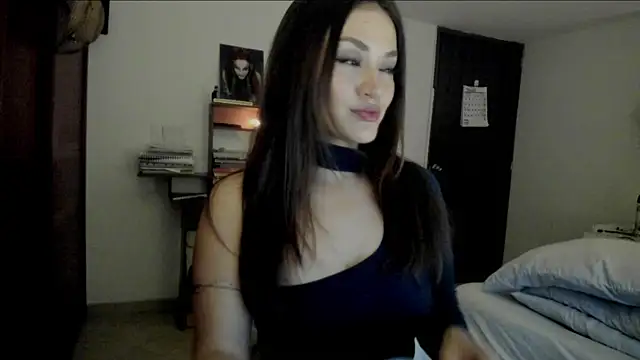 Lucyerobbie online show from 05/10/26, 09:42
