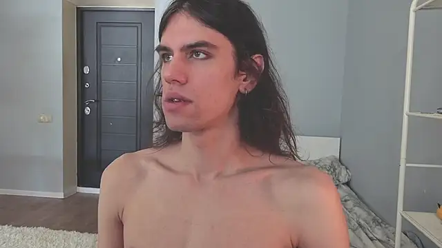 mollymila online show from 03/10/26, 08:30