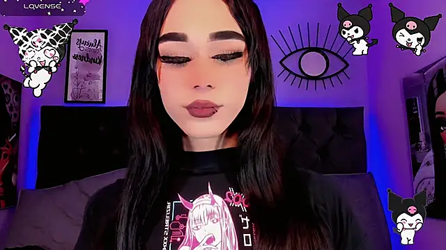 Snapshot of kimMaddiee chatting on 10/03/25, 06:10 kimMaddiee online show from 10/03/25, 06:10