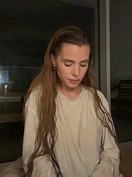 EmiliaCatalina online show from 02/22/26, 12:56