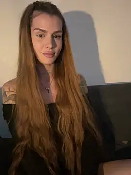 EmiliaCatalina online show from 07/16/26, 11:22