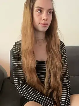 EmiliaCatalina online show from 07/22/26, 06:43