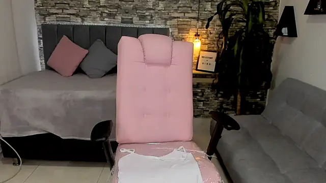  oliviawilde 1 online show from 12/15/24, 04:29