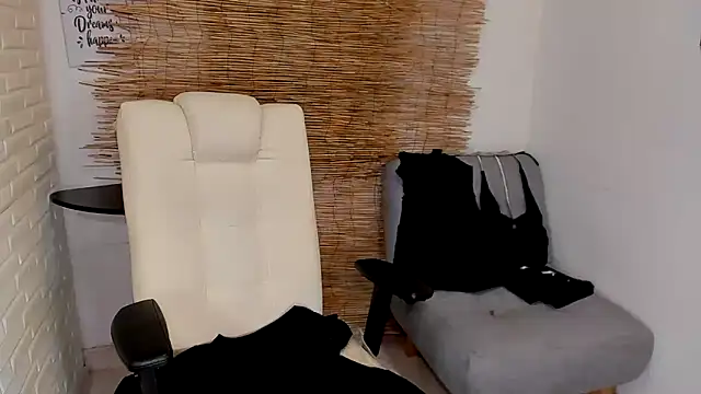  oliviawilde 1 online show from 02/03/25, 04:46