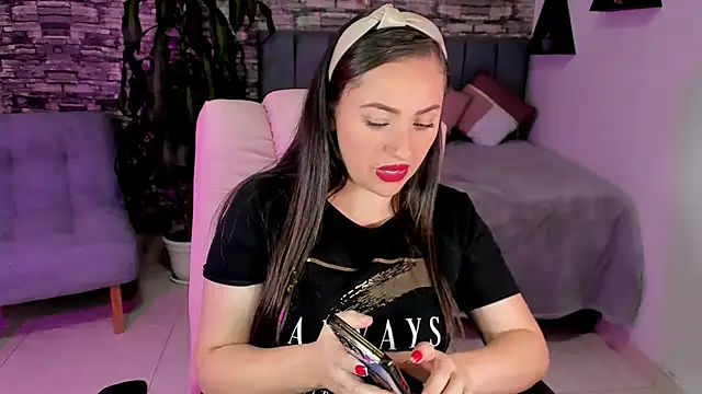  oliviawilde 1 online show from 02/09/25, 04:25