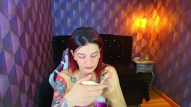 LiaHarryis online show from 10/30/25, 05:46