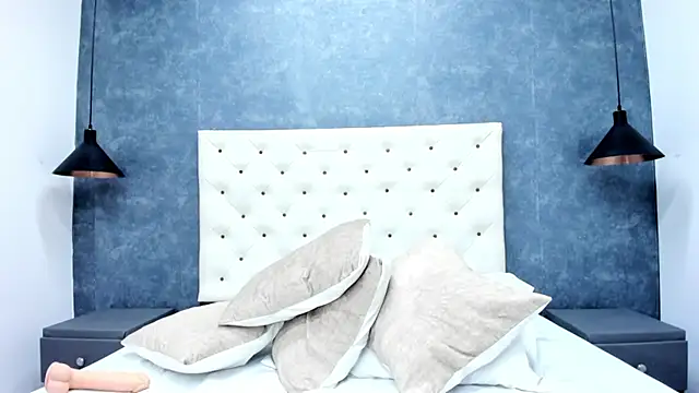 Snapshot of NICOLSKINNY1 chatting on 10/08/25, 09:56 NICOLSKINNY1 online show from 10/08/25, 09:56