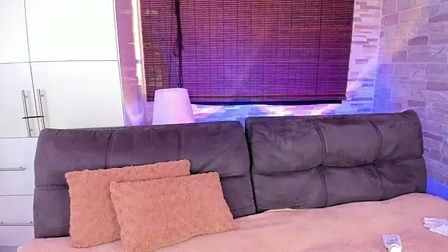 cinnamon kyla online show from 02/14/25, 06:29