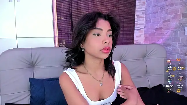 cinnamon kyla online show from 03/17/25, 01:50