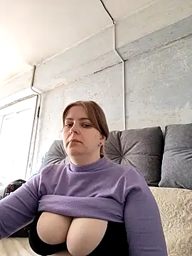 Lady nice cat online show from 02/15/26, 06:10