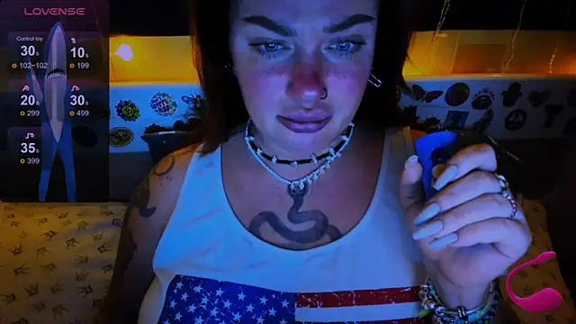 EllieOz online show from 01/12/25, 06:05