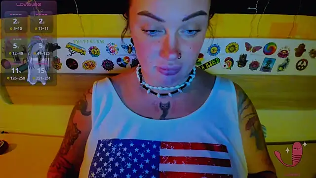 EllieOz online show from 10/14/25, 07:47