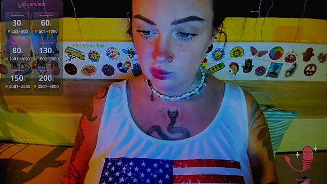 EllieOz online show from 11/01/25, 03:36