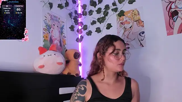 Violette-Ramirez01 online show from 01/14/25, 09:41