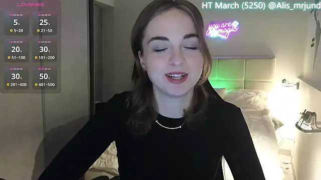 Miss Aliannaa online show from 03/09/25, 08:21