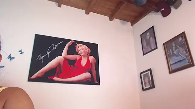 seleneh online show from 02/08/25, 04:36