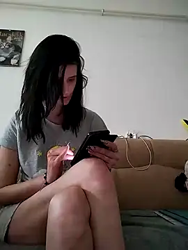 Snapshot of LauraBaby chatting on 12/23/24, 11:47 LauraBaby online show from 12/23/24, 11:47