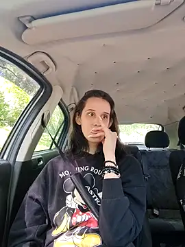 LauraBaby online show from 05/03/26, 11:38