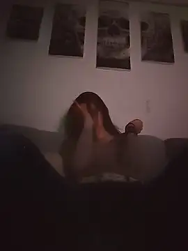 LauraBaby online show from 05/16/26, 06:39