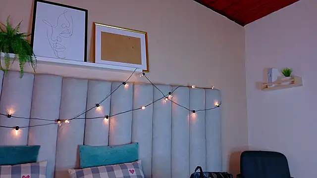 nahomi campbell online show from 11/19/25, 07:36