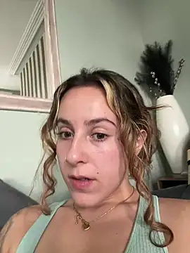 Snapshot of Miss_emilee chatting on 03/07/25, 01:40 Miss emilee online show from 03/07/25, 01:40