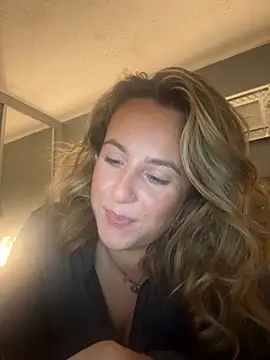 Snapshot of Miss_emilee chatting on 10/11/25, 08:18 Miss emilee online show from 10/11/25, 08:18