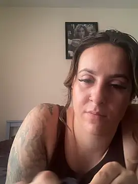 Snapshot of Miss_emilee chatting on 08/01/26, 12:59 Miss emilee online show from 08/01/26, 12:59