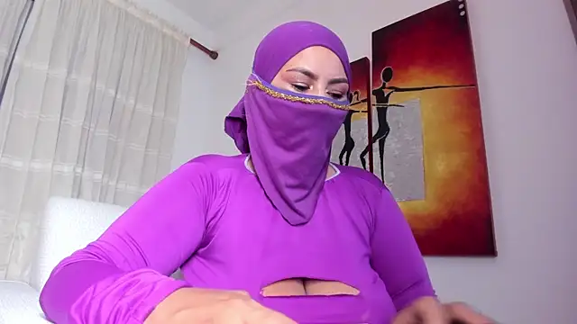 Amina hafsa online show from 02/26/25, 08:22