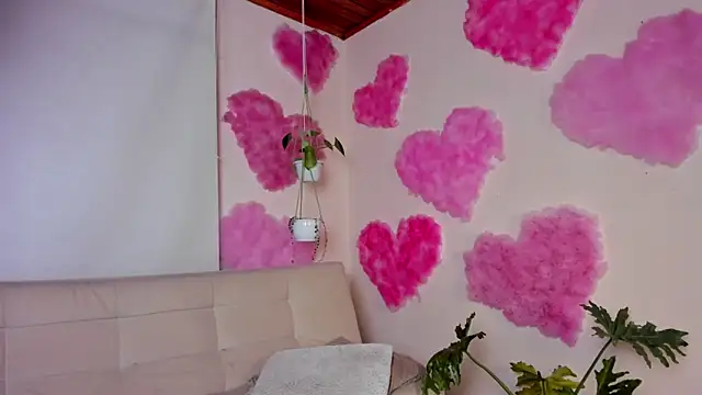 roselinedior online show from 02/20/25, 03:19