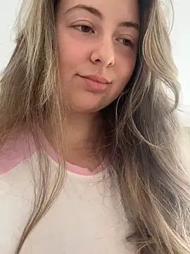 curvyflawless online show from 03/14/25, 08:10