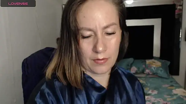 Snapshot of CATRINA-83 chatting on 05/16/26, 12:07 CATRINA-83 online show from 05/16/26, 12:07