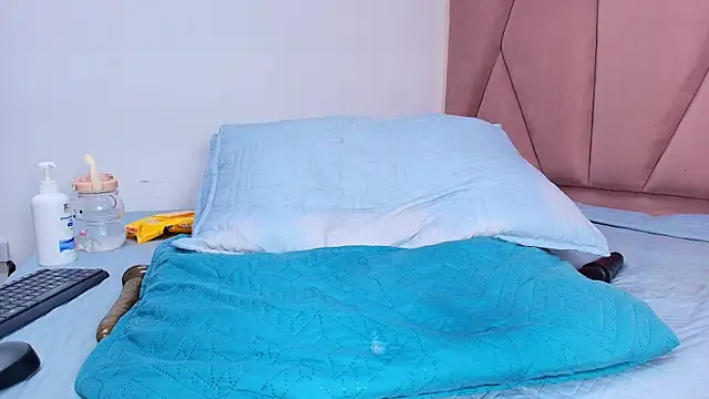 arl chloee online show from 03/06/25, 06:08