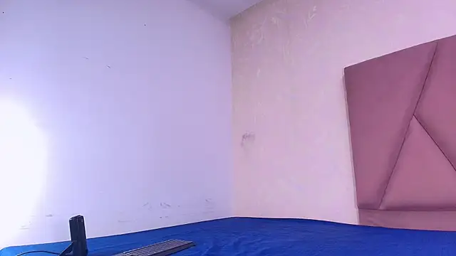 arl chloee online show from 09/16/25, 03:07