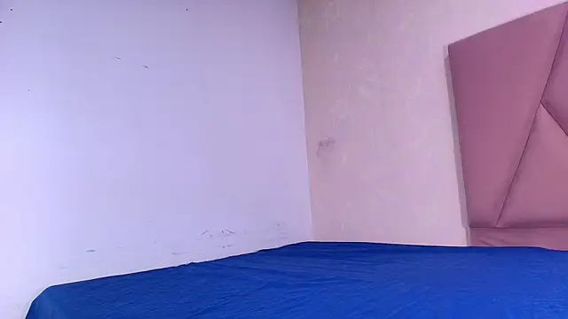 arl chloee online show from 09/24/25, 03:10