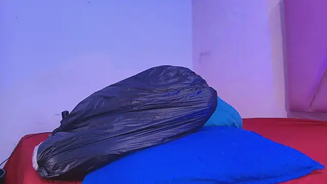 arl chloee online show from 10/09/25, 03:15