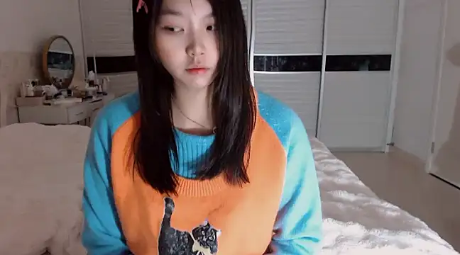 Snapshot of -Lucky_Girl chatting on 03/01/25, 01:22 -Lucky Girl online show from 03/01/25, 01:22