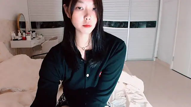 Snapshot of -Lucky_Girl chatting on 09/18/25, 01:57 -Lucky Girl online show from 09/18/25, 01:57