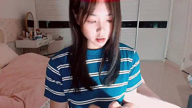 -Lucky Girl online show from 04/24/26, 01:02