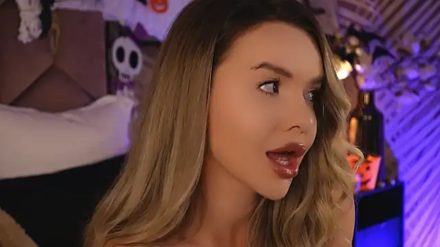 KatyaBelle online show from 10/27/25, 08:13