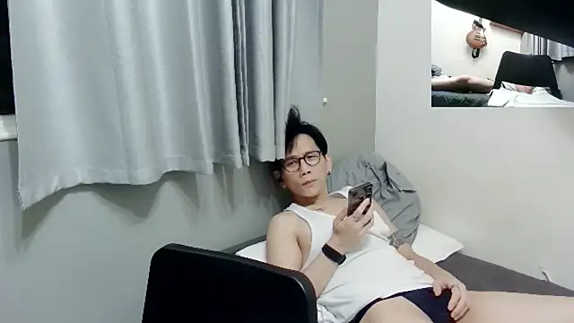 UndreamtM online show from 09/14/25, 01:54