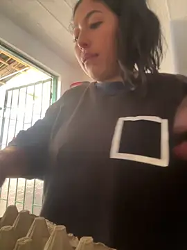 emmyjhonson07 online show from 02/20/26, 12:38